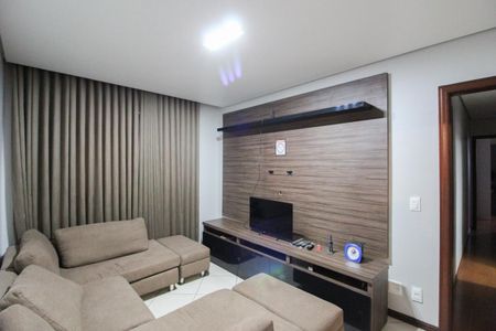 Sala de TV de apartamento à venda com 4 quartos, 236m² em São Luiz, Belo Horizonte