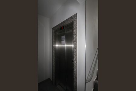 Apartamento à venda com 236m², 4 quartos e 4 vagasElevador