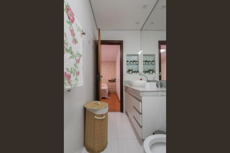 Apartamento à venda com 236m², 4 quartos e 4 vagasBanheiro da Suíte 1