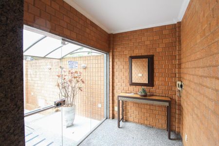 Apartamento à venda com 236m², 4 quartos e 4 vagasHall de entrada