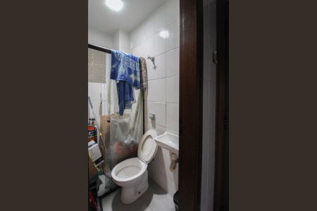 Apartamento à venda com 236m², 4 quartos e 4 vagasBanheiro de Serviço