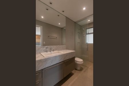 Apartamento para alugar com 102m², 1 quarto e 2 vagas Apartamento para alugar com 102m², 1 quarto e 2 vagasBanheiro da Suíte