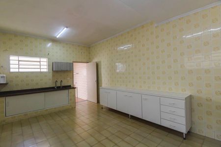 Casa para alugar com 170m², 3 quartos e 2 vagasCozinha