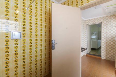 Casa para alugar com 170m², 3 quartos e 2 vagasBanheiro de Serviço