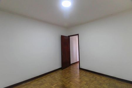 Casa para alugar com 170m², 3 quartos e 2 vagasQuarto 2