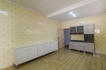 Casa para alugar com 170m², 3 quartos e 2 vagasCozinha