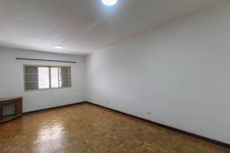 Casa para alugar com 170m², 3 quartos e 2 vagasQuarto 1