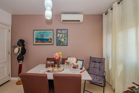 Apartamento à venda com 2 quartos, 47m² em Farrapos, Porto Alegre