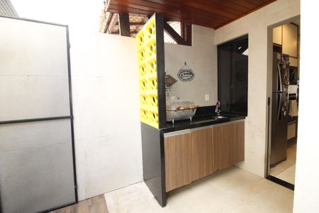 Casa de condomínio para alugar com 97m², 2 quartos e 1 vagaÁrea gourmet