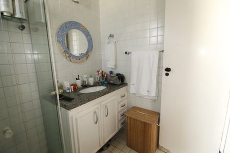 Casa de condomínio para alugar com 97m², 2 quartos e 1 vagaBanheiro Suíte 1