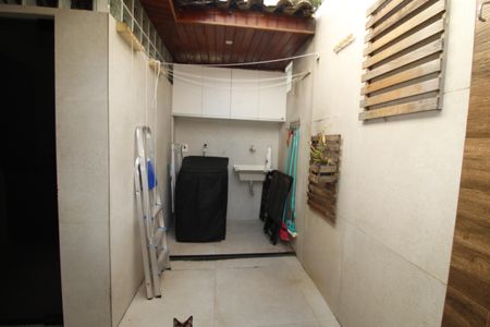 Casa de condomínio para alugar com 97m², 2 quartos e 1 vagaÁrea de Serviço