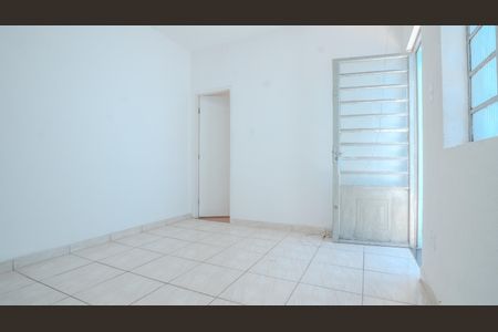 Casa para alugar com 70m², 2 quartos e 1 vaga