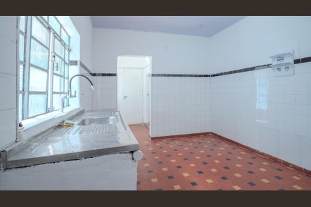 Casa para alugar com 70m², 2 quartos e 1 vaga