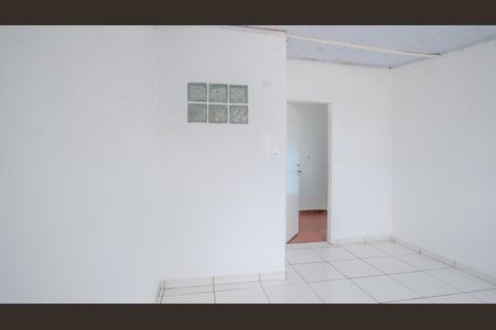 Casa para alugar com 70m², 2 quartos e 1 vaga