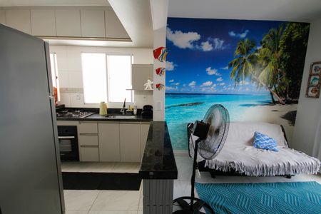 Casa de condomínio para alugar com 61m², 2 quartos e 2 vagasSala