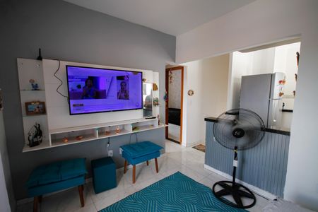 Casa de condomínio para alugar com 61m², 2 quartos e 2 vagasSala