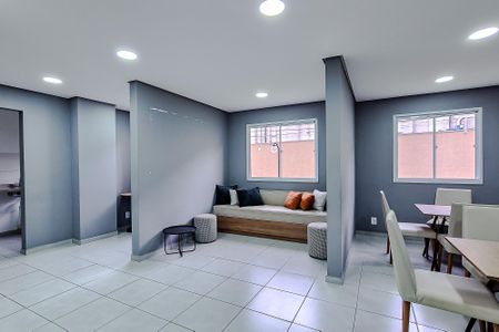 Apartamento para alugar com 34m², 2 quartos e sem vagaÁrea comum - Salão de festas