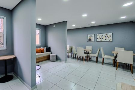 Apartamento para alugar com 34m², 2 quartos e sem vagaÁrea comum - Salão de festas