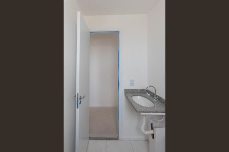 Apartamento à venda com 42m², 2 quartos e 1 vaga Apartamento à venda com 42m², 2 quartos e 1 vagaBanheiro