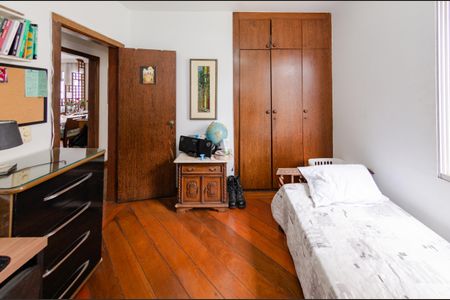 Apartamento à venda com 153m², 4 quartos e 2 vagas Apartamento à venda com 153m², 4 quartos e 2 vagasQuarto 1