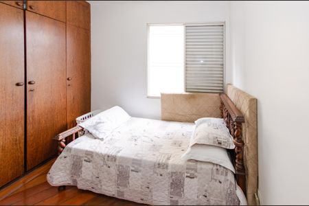 Apartamento à venda com 153m², 4 quartos e 2 vagas Apartamento à venda com 153m², 4 quartos e 2 vagasQuarto 1