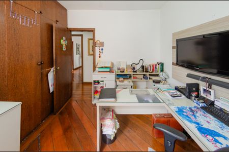 Apartamento à venda com 153m², 4 quartos e 2 vagas Apartamento à venda com 153m², 4 quartos e 2 vagasQuarto 3