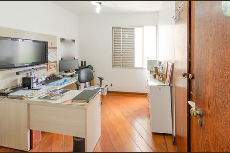 Apartamento à venda com 153m², 4 quartos e 2 vagas Apartamento à venda com 153m², 4 quartos e 2 vagasQuarto 3