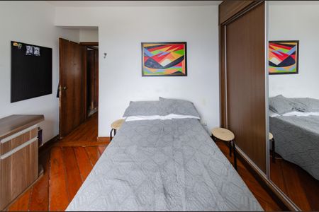 Apartamento à venda com 153m², 4 quartos e 2 vagas Apartamento à venda com 153m², 4 quartos e 2 vagasQuarto 2