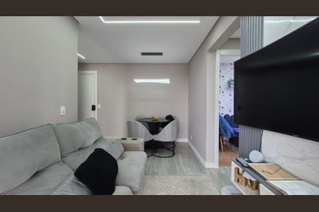 Sala de apartamento para alugar com 2 quartos, 42m² em Santa Maria, Santo André