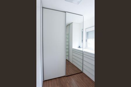 Apartamento à venda com 140m², 4 quartos e 3 vagas Apartamento à venda com 140m², 4 quartos e 3 vagasquarto 2 - closet