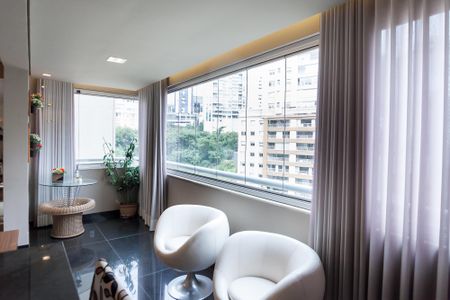 Apartamento à venda com 140m², 4 quartos e 3 vagas Apartamento à venda com 140m², 4 quartos e 3 vagasVaranda da Sala