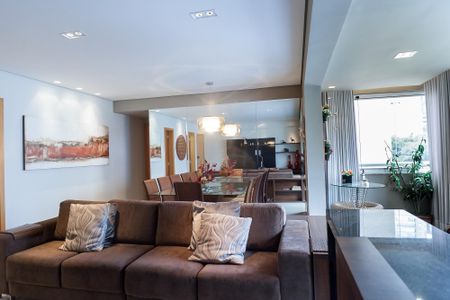 Apartamento à venda com 140m², 4 quartos e 3 vagas Apartamento à venda com 140m², 4 quartos e 3 vagassala