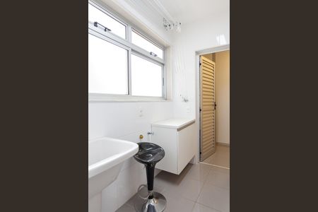 Apartamento à venda com 140m², 4 quartos e 3 vagas Apartamento à venda com 140m², 4 quartos e 3 vagasÁrea de Serviço