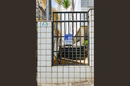 Apartamento para alugar com 128m², 4 quartos e 2 vagasplaca instalada em 29/01/2026 com o código YOJA-329