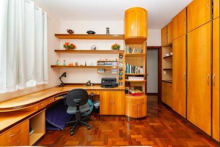 Apartamento para alugar com 128m², 4 quartos e 2 vagasQuarto 2