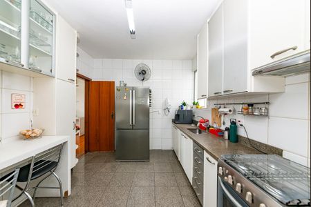 Apartamento para alugar com 128m², 4 quartos e 2 vagasCozinha