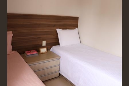 Quarto  de apartamento para alugar com 3 quartos, 75m² em Setor Negrão de Lima, Goiânia
