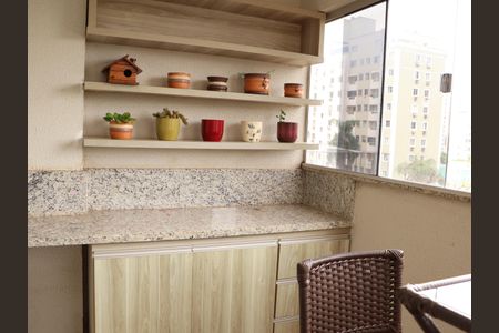 Sacada de apartamento para alugar com 3 quartos, 75m² em Setor Negrão de Lima, Goiânia