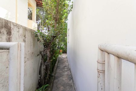 Casa à venda com 561m², 3 quartos e 4 vagasCorredor