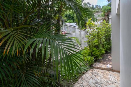 Casa à venda com 561m², 3 quartos e 4 vagasEntrada