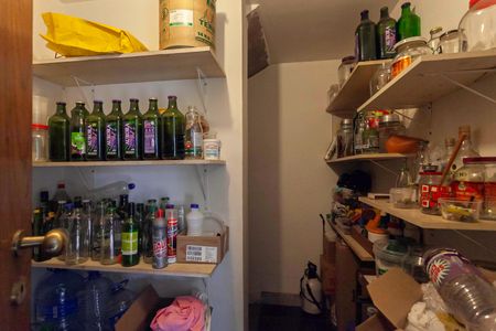 Casa à venda com 561m², 3 quartos e 4 vagasDespensa