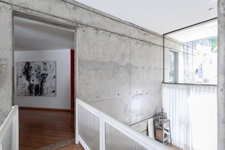 Casa à venda com 561m², 3 quartos e 4 vagasEntrada