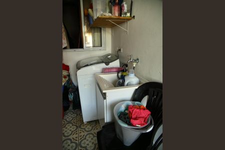 Casa à venda com 185m², 3 quartos e 1 vagaCasa 2 -Área de Serviço 