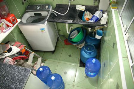 Casa à venda com 185m², 3 quartos e 1 vagaCasa 5- Área de Serviço 