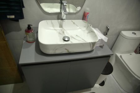 Casa à venda com 185m², 3 quartos e 1 vagaCasa 2 - Banheiro 