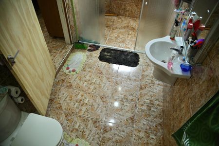 Casa à venda com 185m², 3 quartos e 1 vagaCasa 5 - Suíte  - Banheiro 