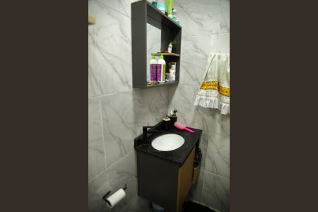 Casa à venda com 185m², 3 quartos e 1 vagaCasa 4 - banheiro 