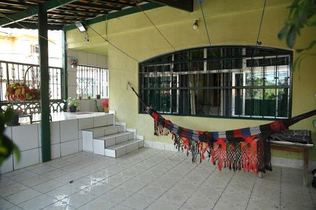 Casa à venda com 185m², 3 quartos e 1 vagaCasa 5- varanda 