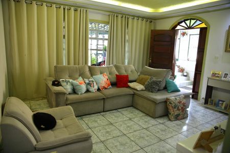 Casa à venda com 185m², 3 quartos e 1 vagaCasa 5 - Sala 