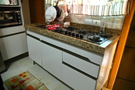 Casa à venda com 185m², 3 quartos e 1 vagaCasa 3 - Sala/Cozinha 